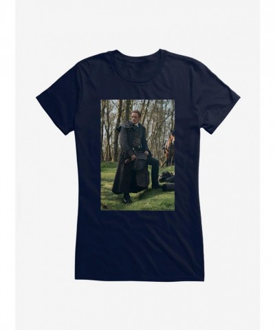 Outlander Pose Girls Junior T-Shirt